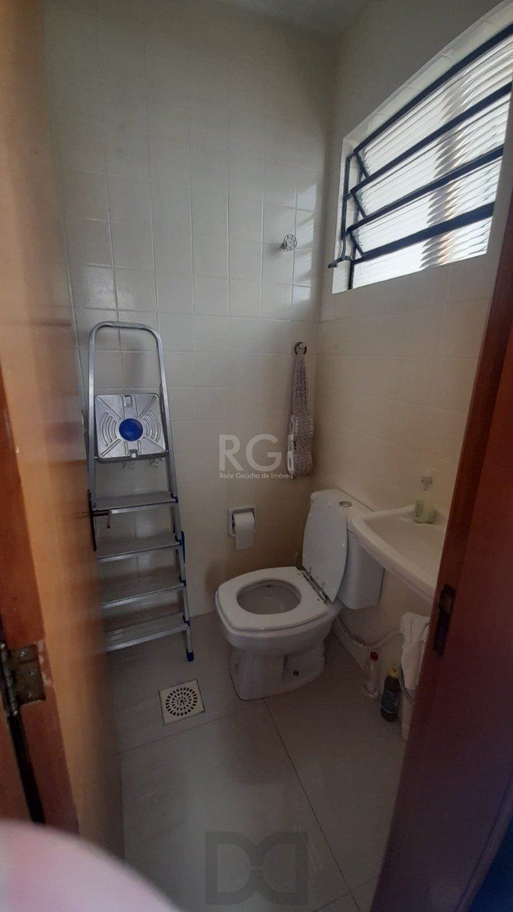 Casa para Venda - 250m², 3 dormitórios, sendo 1 suites, 3 vagas - Chácara das Pedras — foto 16