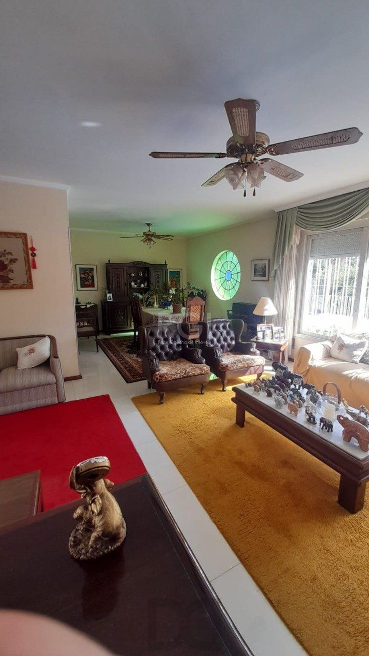 Casa para Venda - 250m², 3 dormitórios, sendo 1 suites, 3 vagas - Chácara das Pedras — foto 8