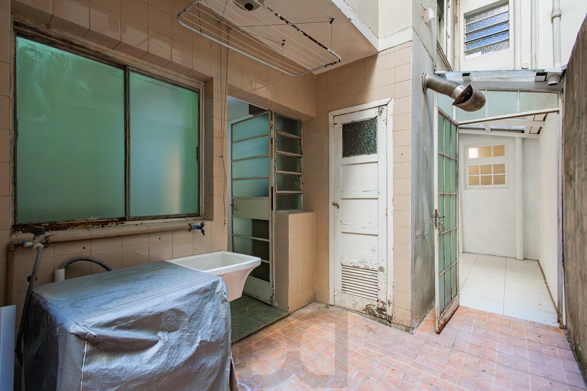 Apartamento de 2 Quartos com pátio no bairro Petrópolis — foto 20