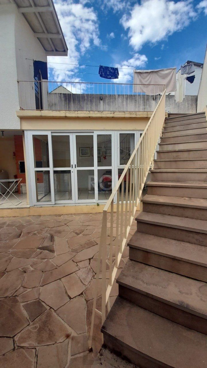 Casa para Venda - 250m², 3 dormitórios, sendo 1 suites, 3 vagas - Chácara das Pedras — foto 36