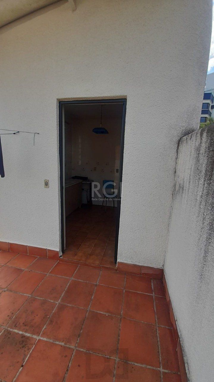 Casa para Venda - 250m², 3 dormitórios, sendo 1 suites, 3 vagas - Chácara das Pedras — foto 37