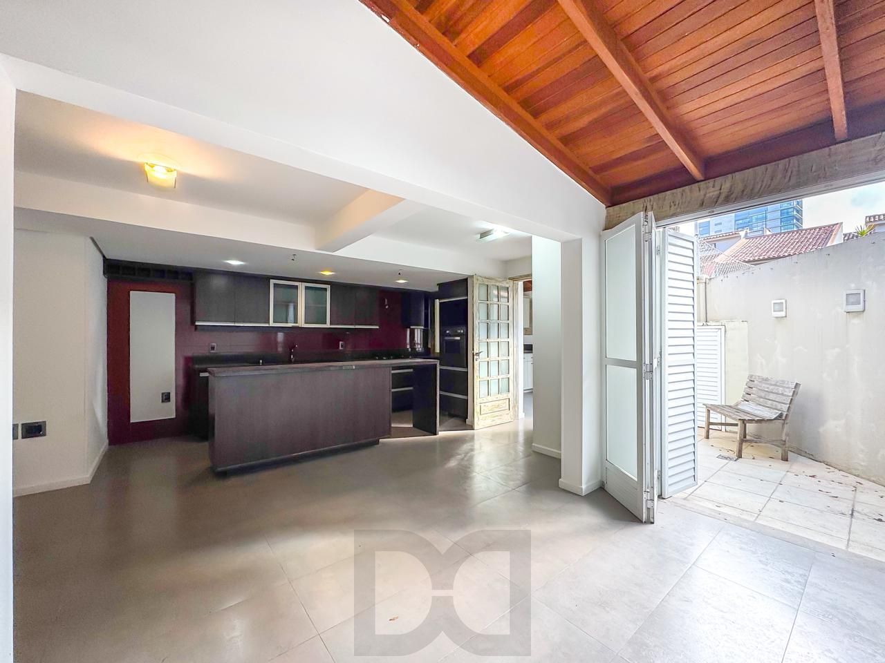 Casa no Três Figueiras — foto 31