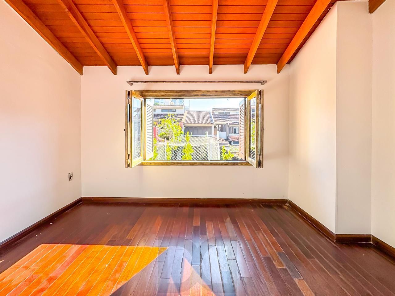 Casa no Três Figueiras — foto 5