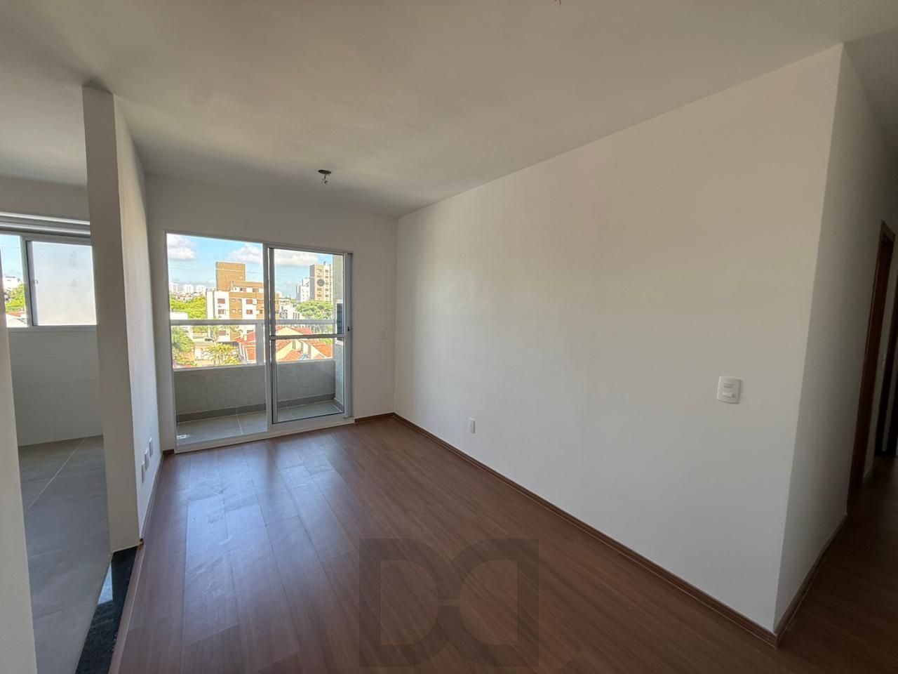 Apartamento com sacada e churrasqueira no bairro Jardim Planalto!! — foto 5