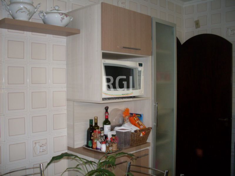Casa para Venda - 200m², 4 dormitórios, sendo 1 suites, 4 vagas - Jardim Lindóia — foto 16