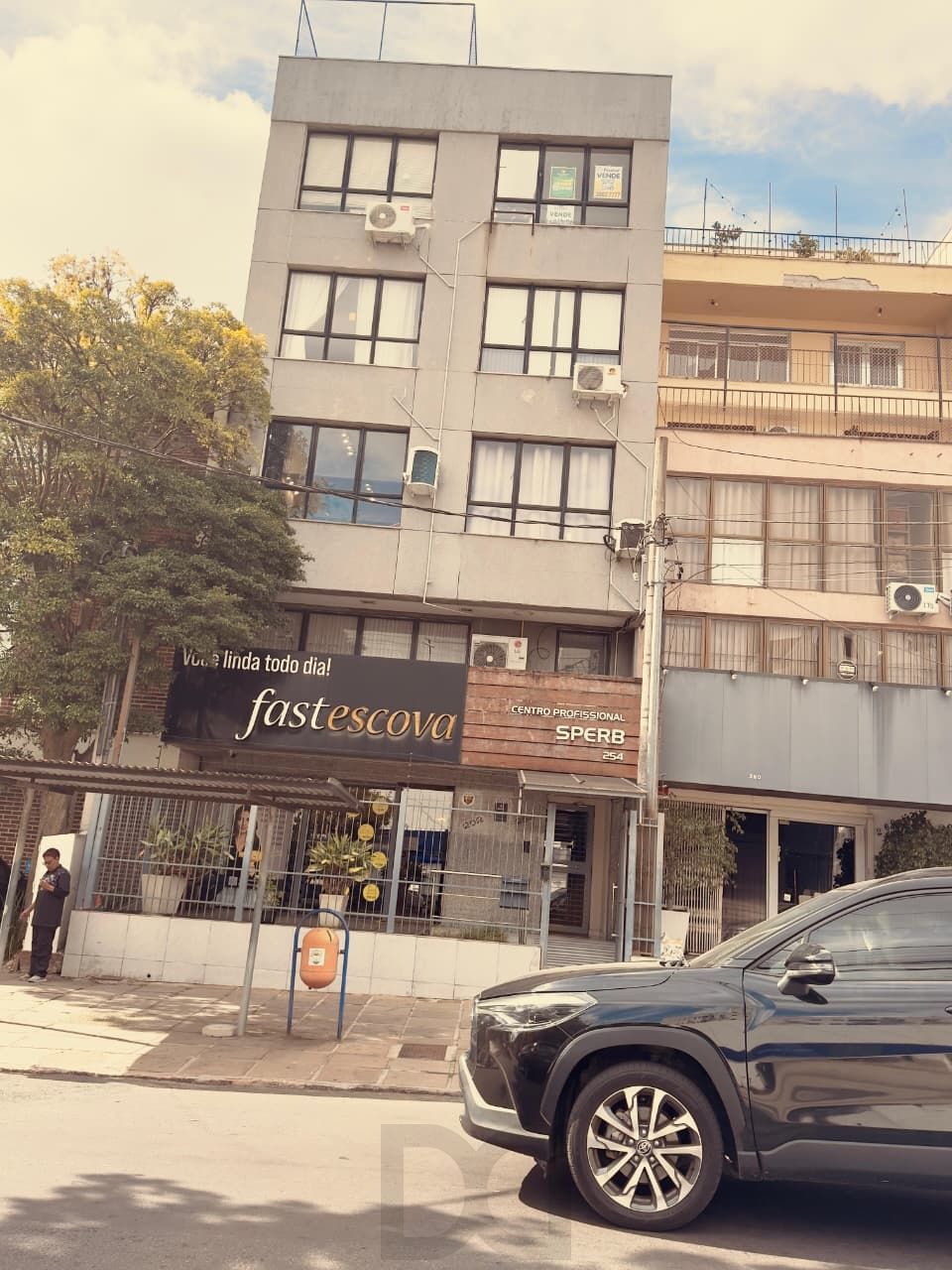 🏢✨EXCELENTE SALA COMERCIAL REFORMADA COM TERRAÇO – MONT SERRRAT | PORTO ALEGRE — foto 11