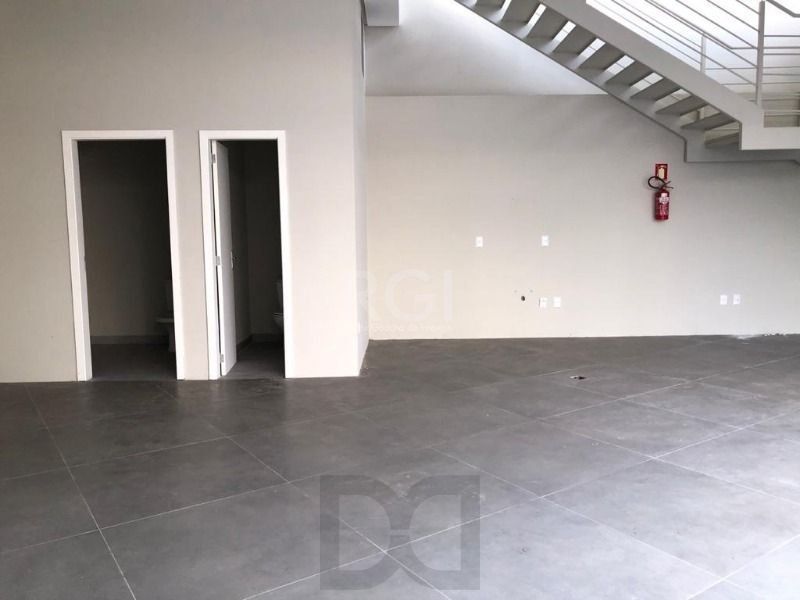 Loja para Venda - 165.27m², 0 dormitórios, 4 vagas - Petrópolis — foto 4