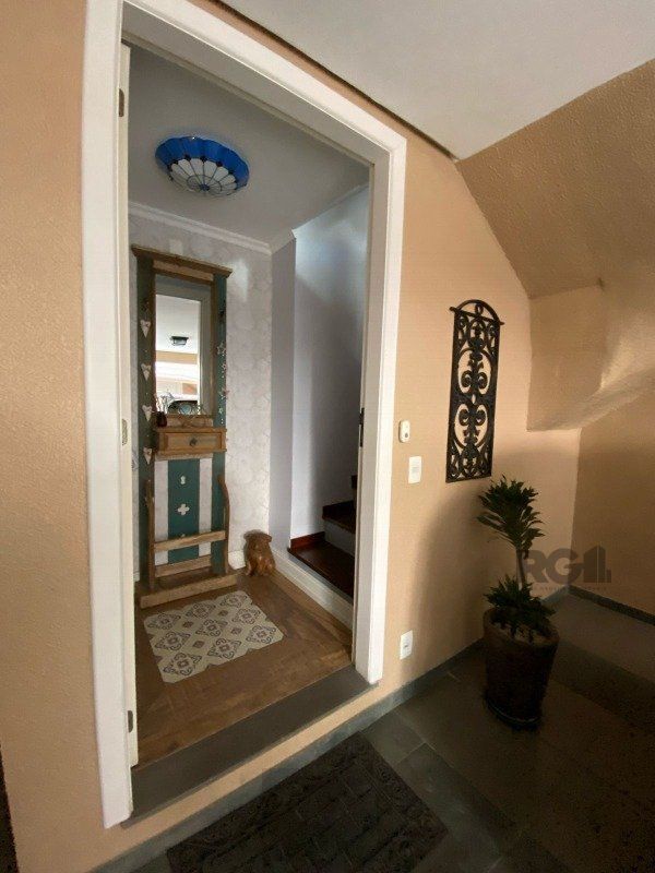 Casa em Condomínio para Comprar no bairro Pedra Redonda com 4 suítes — foto 41