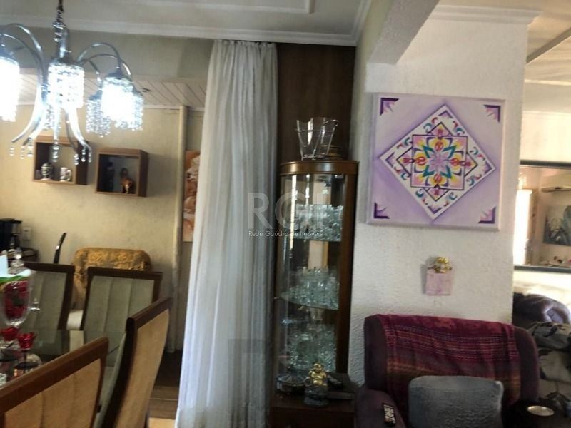 Casa para Venda - 200m², 3 dormitórios, sendo 1 suites, 2 vagas - Chácara das Pedras — foto 6