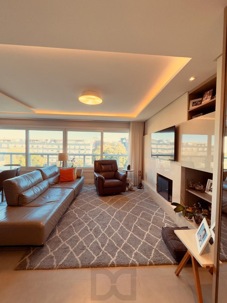🏙️✨ BELÍSSIMO APARTAMENTO NA ABRAHÃO MELNICK – ALTO PADRÃO EM PORTO ALEGRE — foto 1
