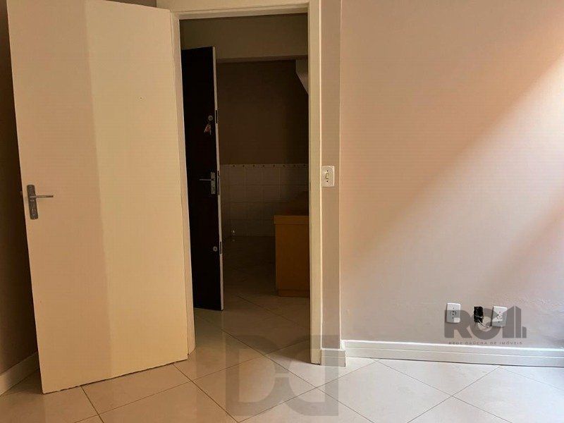 Apartamento para Venda - 57.4m², 2 dormitórios, Petrópolis — foto 4