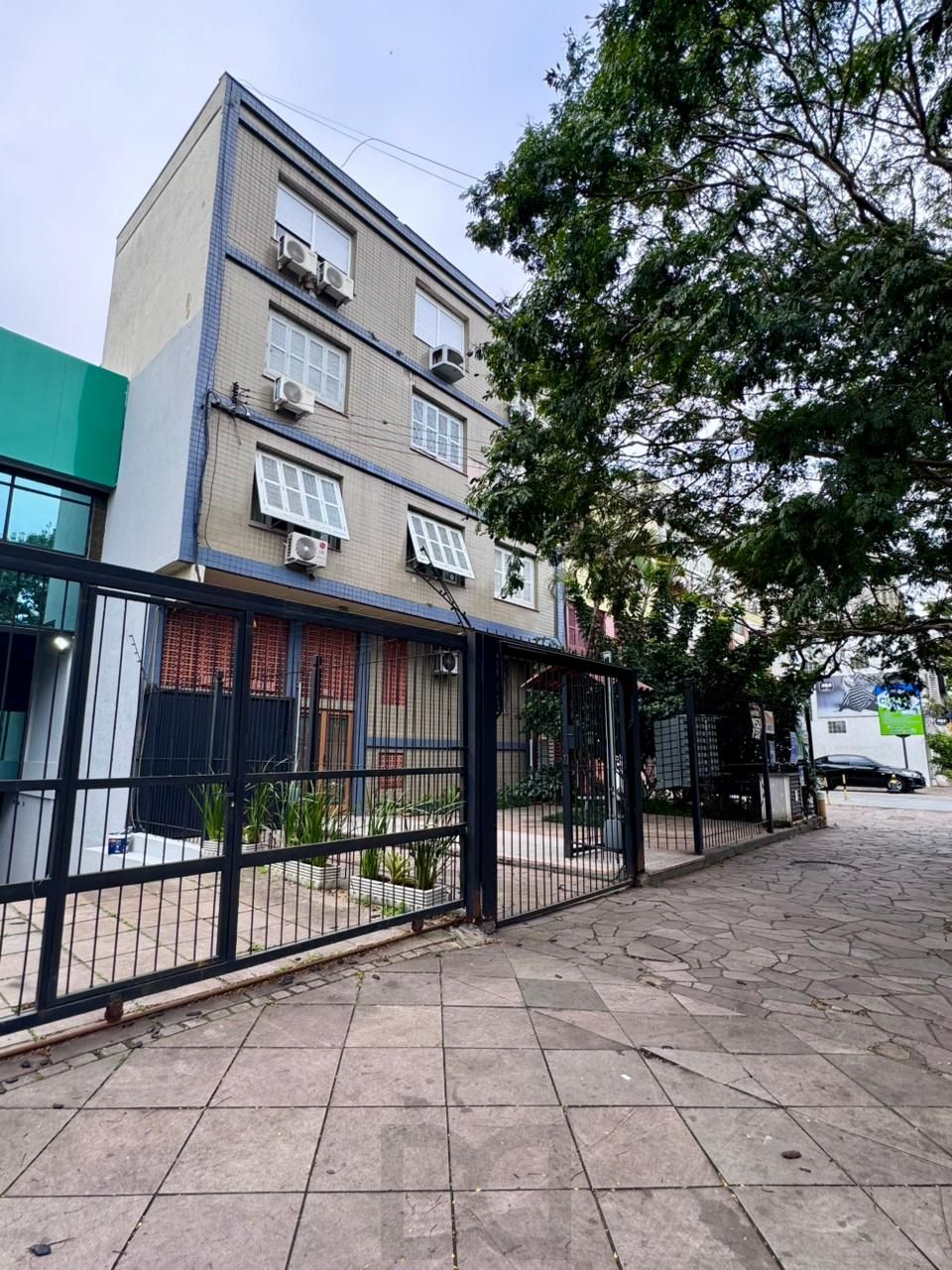 ✨ Ótimo Apartamento à Venda – Bairro Floresta | Porto Alegre ✨ — foto 2