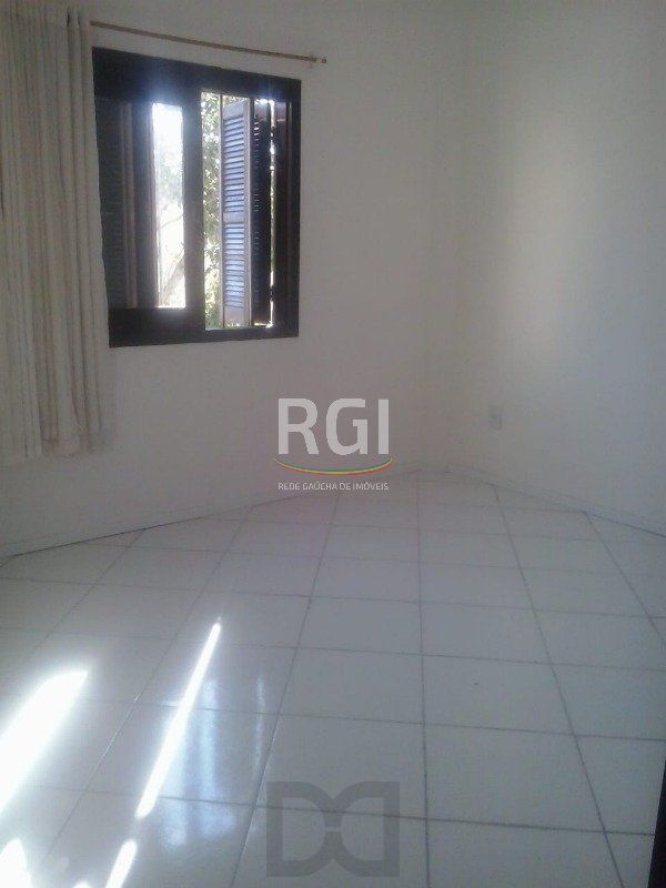 Casa para Venda - 200m², 4 dormitórios, sendo 1 suites, 3 vagas - Sarandí — foto 9