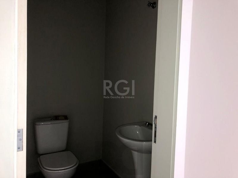 Loja para Venda - 165.27m², 0 dormitórios, 4 vagas - Petrópolis — foto 7