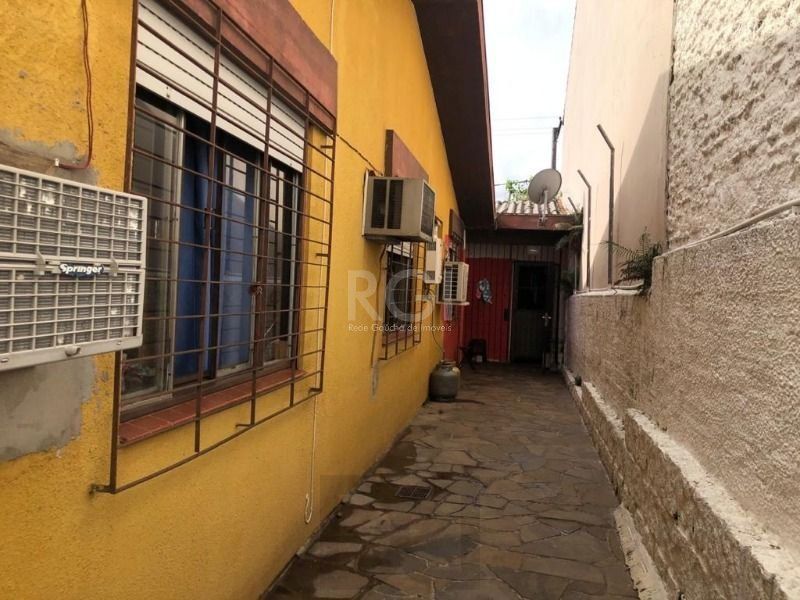 Casa para Venda - 200m², 3 dormitórios, sendo 1 suites, 2 vagas - Chácara das Pedras — foto 14