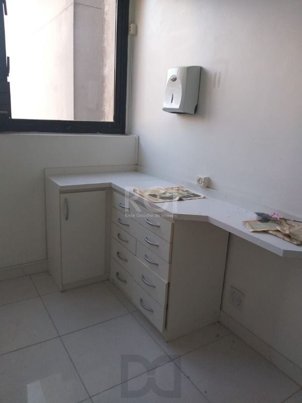 MÁFFER IMÓVEIS ALUGA Sala Comercial na Av. Cristóvão Colombo – Próxima à Félix da Cunha- 32.71m² — foto 10