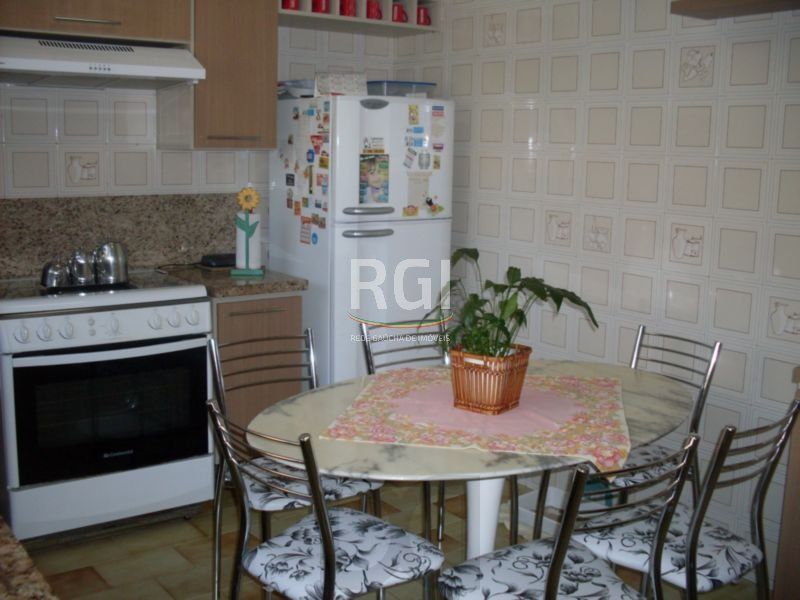 Casa para Venda - 200m², 4 dormitórios, sendo 1 suites, 4 vagas - Jardim Lindóia — foto 17