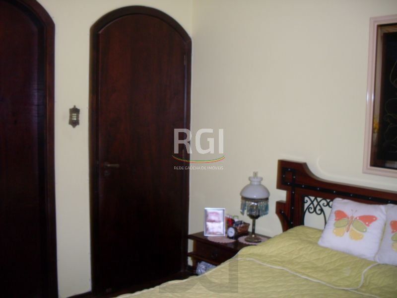 Casa para Venda - 200m², 4 dormitórios, sendo 1 suites, 4 vagas - Jardim Lindóia — foto 10