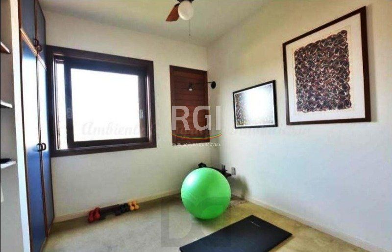Casa para Venda - 276m², 3 dormitórios, sendo 1 suites, 5 vagas - Medianeira — foto 16