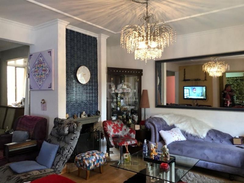 Casa para Venda - 200m², 3 dormitórios, sendo 1 suites, 2 vagas - Chácara das Pedras — foto 5