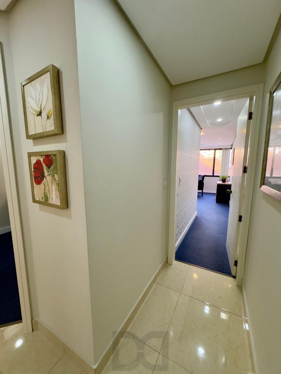 Sala com garagem dupla na Cristóvão! — foto 10