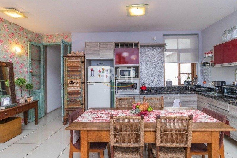 Casa para Venda - 490m², 3 dormitórios, sendo 1 suites, Floresta — foto 8