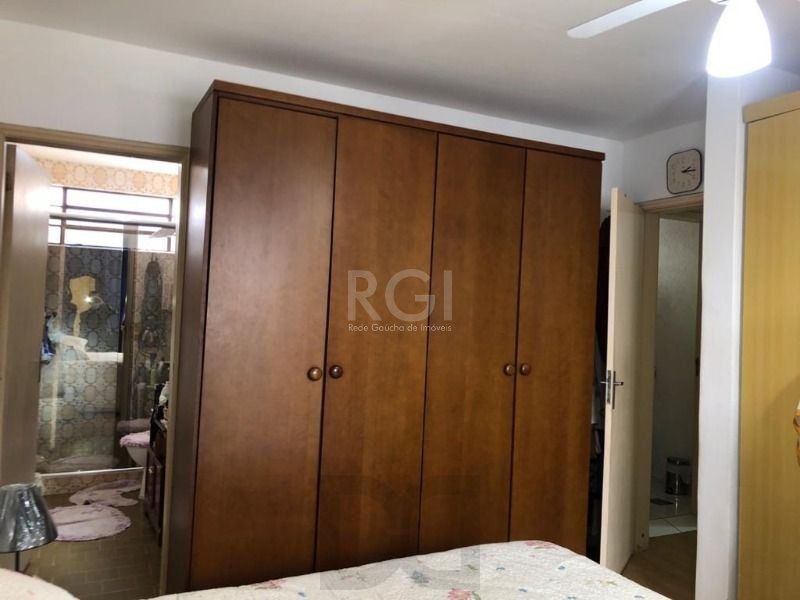 Casa para Venda - 200m², 3 dormitórios, sendo 1 suites, 2 vagas - Chácara das Pedras — foto 10