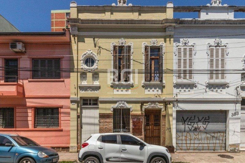 Casa para Venda - 490m², 3 dormitórios, sendo 1 suites, Floresta — foto 1