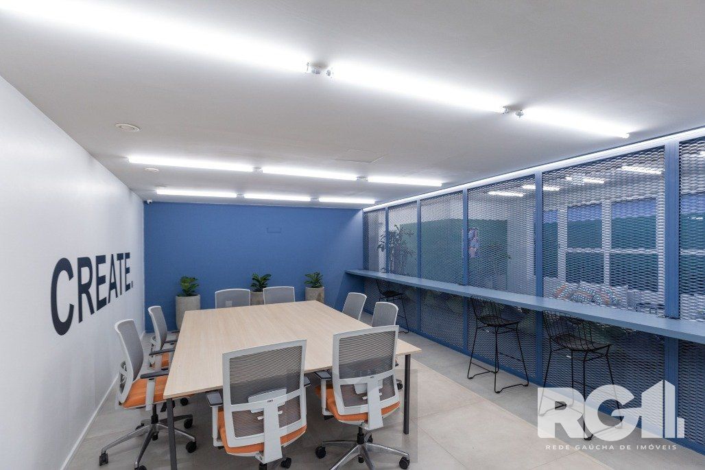 Studio localizado na Rua Duque de Caxias, Centro Histórico de Porto Alegre, uma das ruas mais charmosas e antigas de Porto Alegre, próximo da Santa Casa, UFRGS Catedral, Palácio Piratini. — foto 5