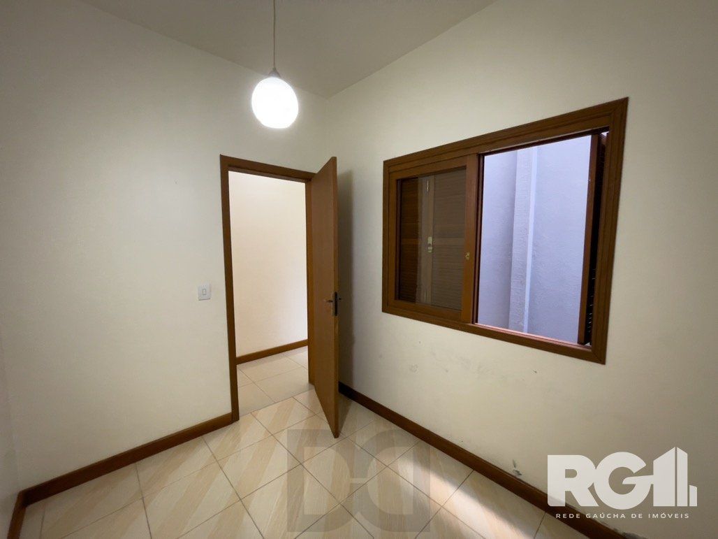 Casa 4 dormitórios na Azenha. — foto 6