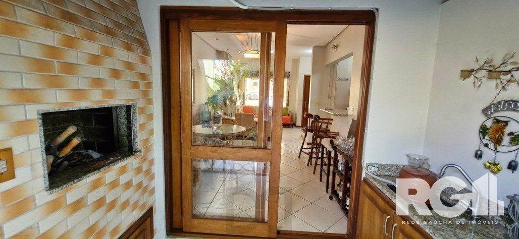 Sobrado com três dormitórios no Condoínio Residência Jardim Verde Ipanema. — foto 11