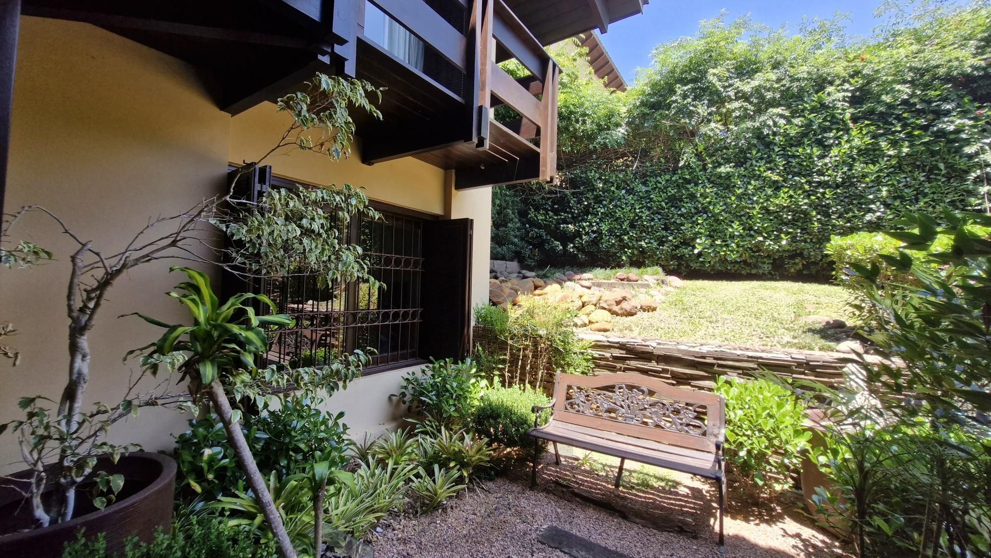 Residência de alto padrão no CONDOMÍNIO HORIZONTAL JARDIM DO SOL na zona sul de Porto Alegre — foto 62