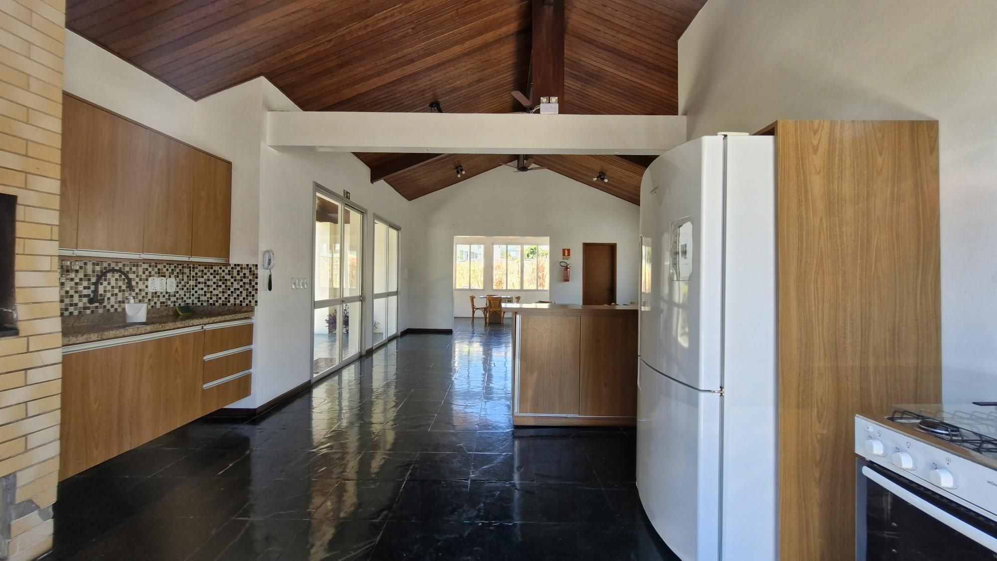 Excelente Apartamento de dois Dormitórios perto do Bourbon Aparício Borges. — foto 23
