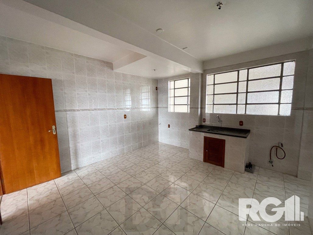 303m2 Apartamento com 5 dormitórios no centro da capital. — foto 6