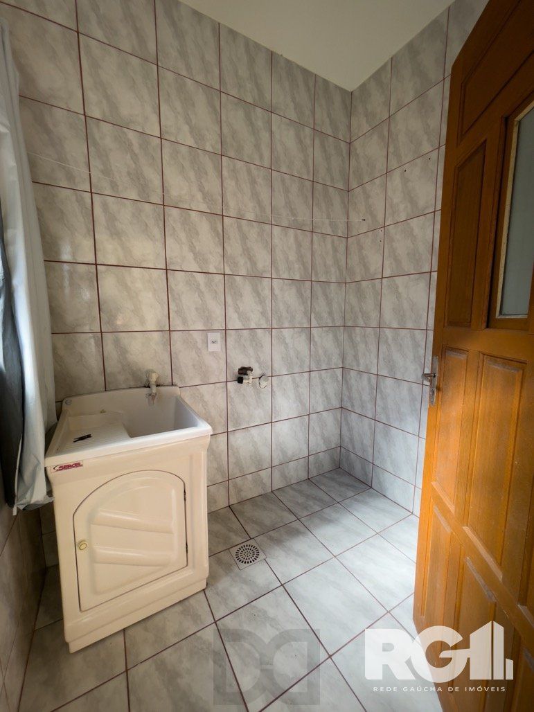 Casa 4 dormitórios na Azenha. — foto 12