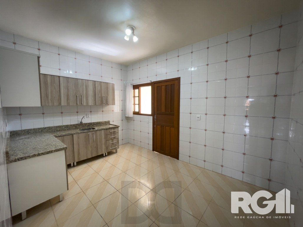 Casa 4 dormitórios na Azenha. — foto 9