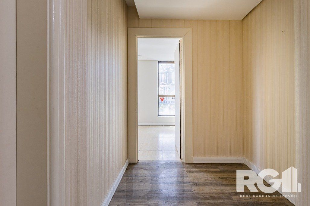 Sala Comercial na Av. Goethe - Porto Alegre com Garagem — foto 3