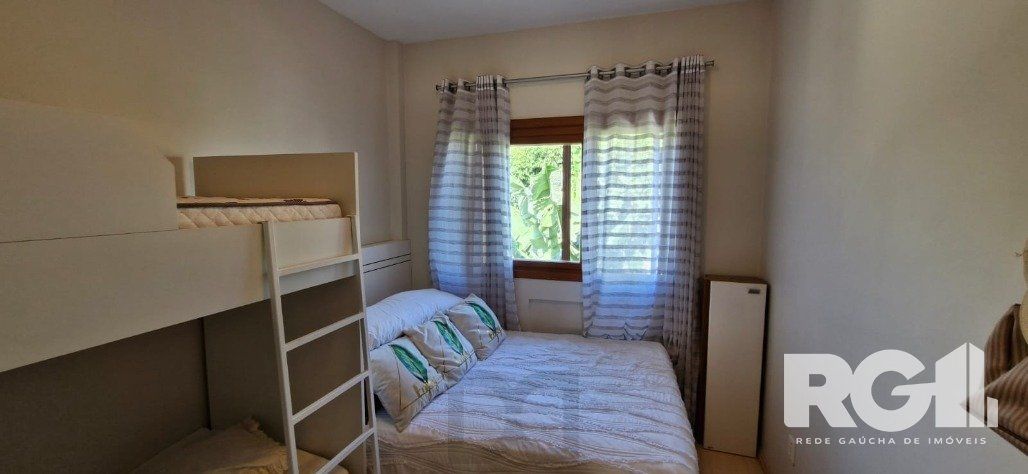 Sobrado com três dormitórios no Condoínio Residência Jardim Verde Ipanema. — foto 24