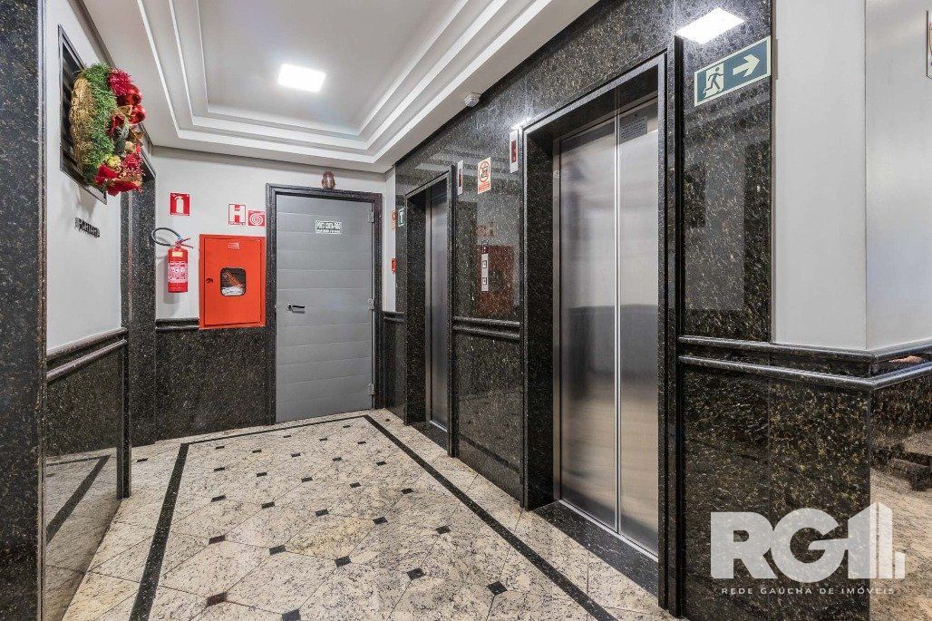 Sala Comercial na Av. Goethe - Porto Alegre com Garagem — foto 18