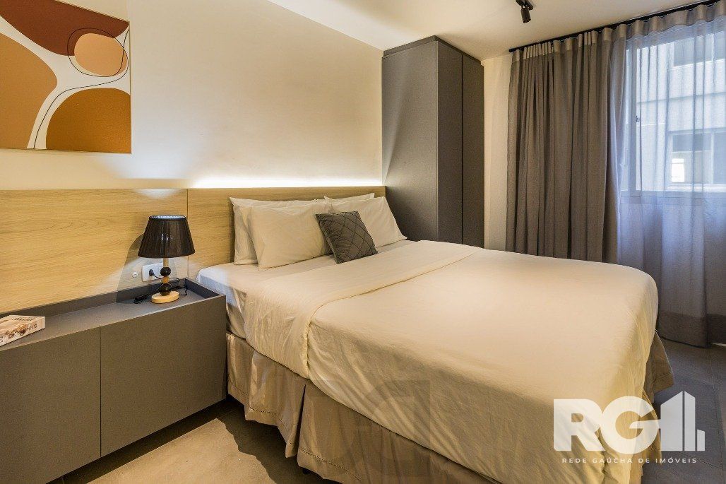 Imóvel em excelente localização no Centro de Porto Alegre, sendo uma opção ideal de moradia ou para investimento. Um novo conceito de viver. — foto 17