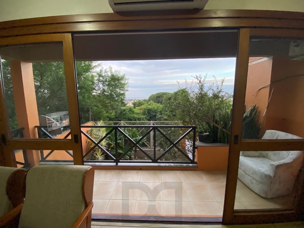 Excelente Casa no Condomínio Horizontal Residencial Valência bairro Tristeza — foto 4