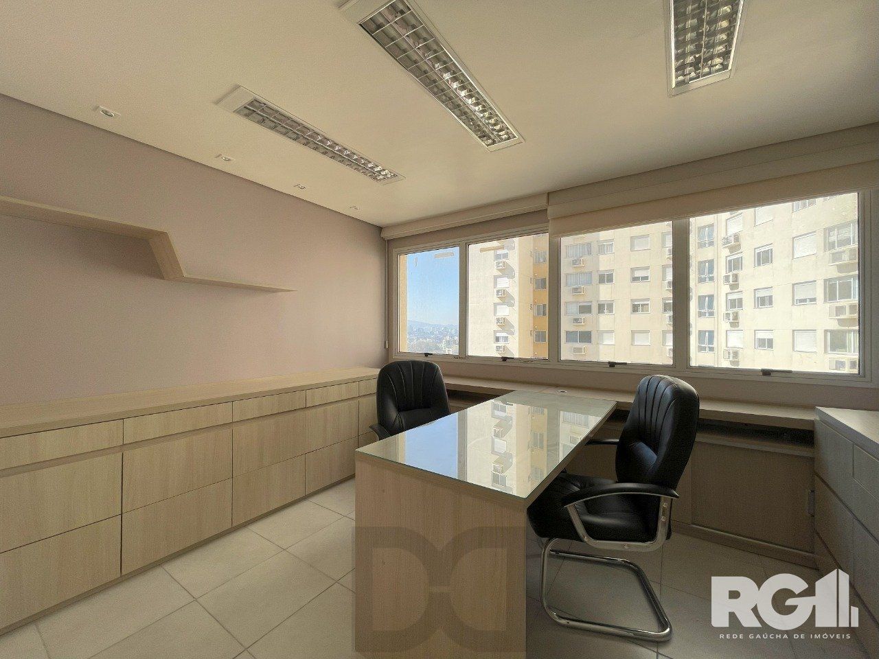Excelente Sala Comercial com box na Bento/Partenon — foto 1