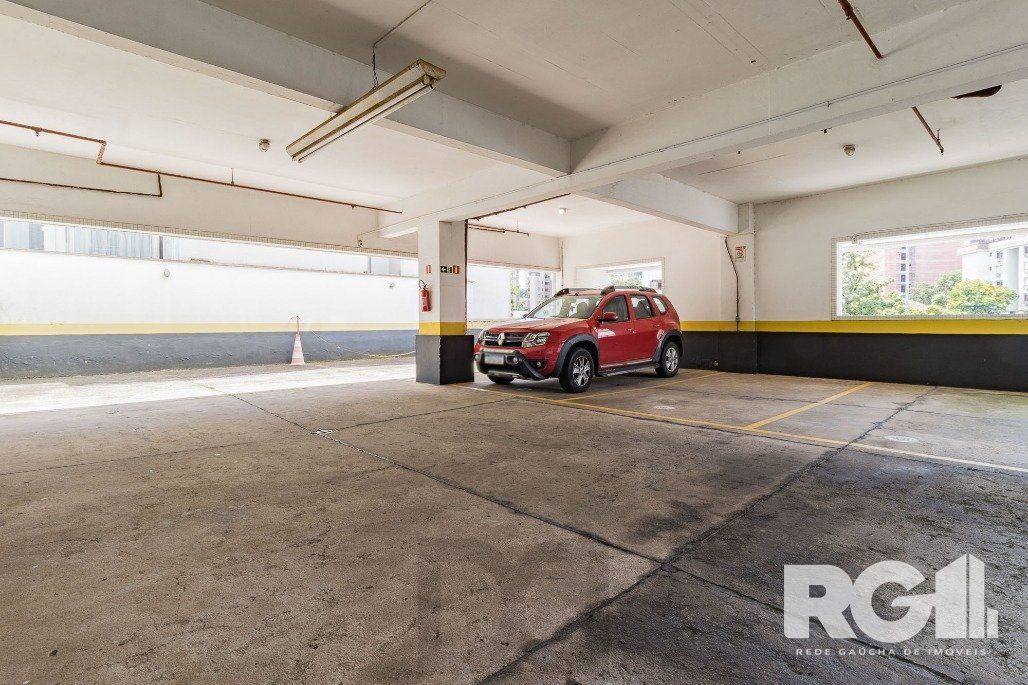 Sala Comercial na Av. Goethe - Porto Alegre com Garagem — foto 17