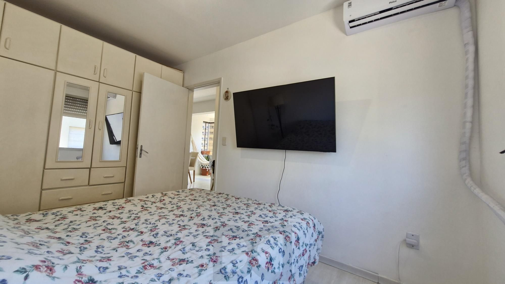Excelente Apartamento de dois Dormitórios perto do Bourbon Aparício Borges. — foto 13