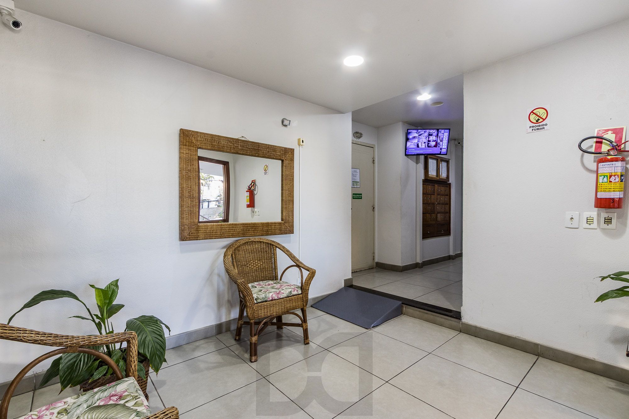 Oportunidade única: Apartamento com dois dormitórios e vaga de garagem à venda no coração do Bairro Higienópolis! — foto 34