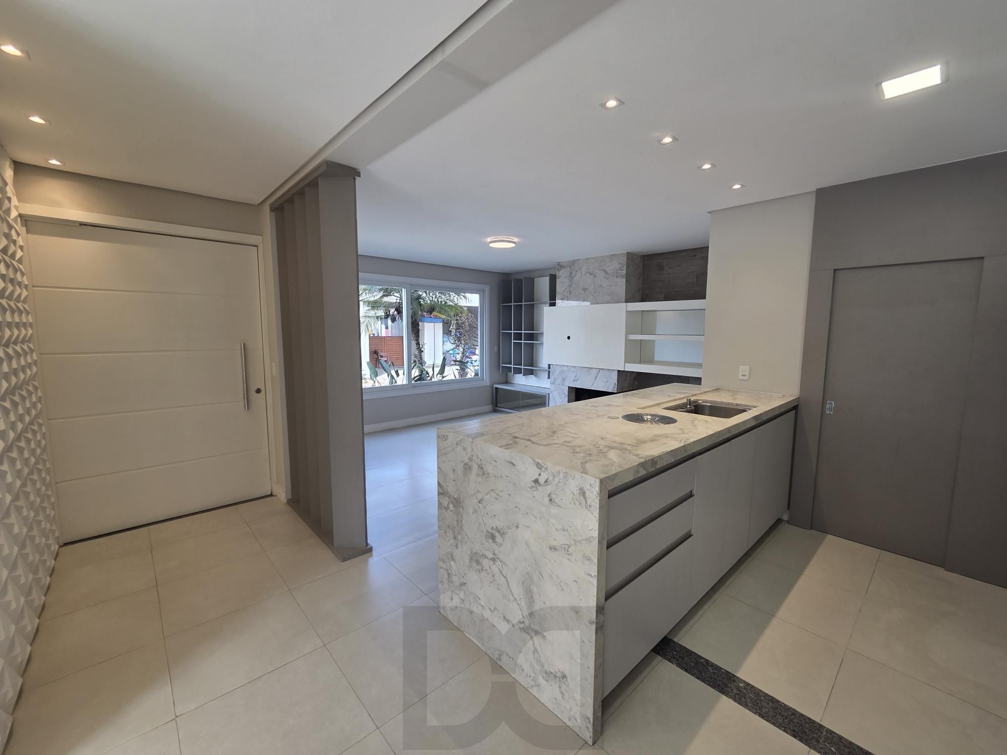 Exclusiva Casa Térrea com 3 Suítes em Condomínio Privativo no Bairro Guarujá — foto 14