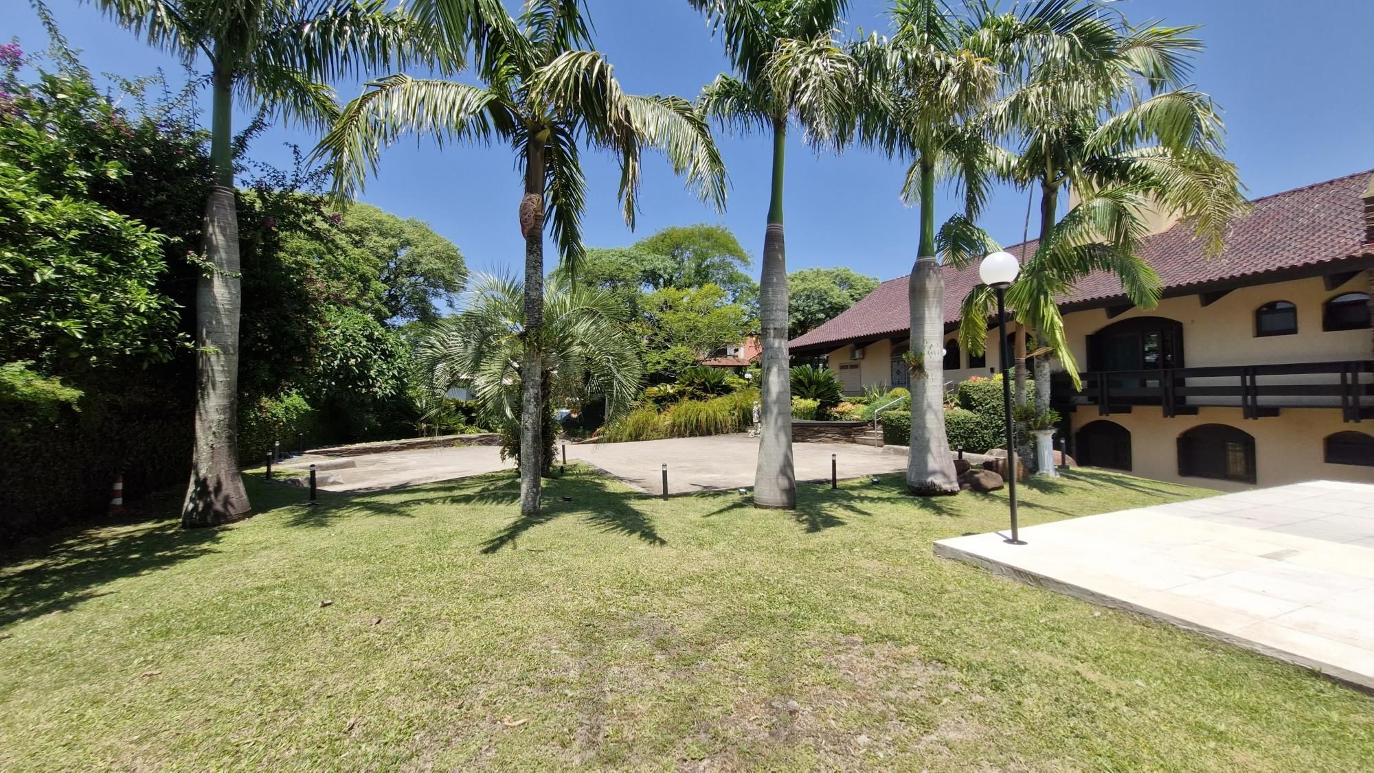 Residência de alto padrão no CONDOMÍNIO HORIZONTAL JARDIM DO SOL na zona sul de Porto Alegre — foto 73