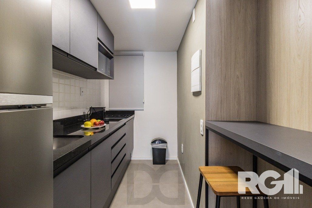 Studio localizado na Rua Duque de Caxias, Centro Histórico de Porto Alegre, uma das ruas mais charmosas e antigas de Porto Alegre, próximo da Santa Casa, UFRGS Catedral, Palácio Piratini. — foto 18