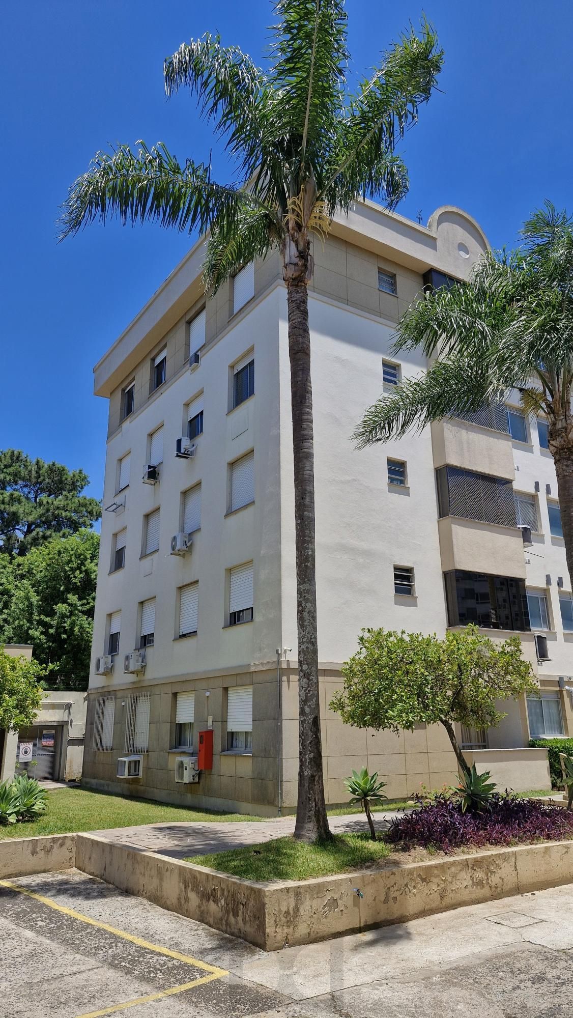 Excelente Apartamento de dois Dormitórios perto do Bourbon Aparício Borges. — foto 29