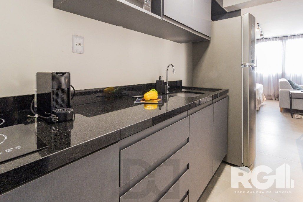Apartamento no Duque Center, localizado na Rua Duque de Caxias, Centro Histórico de Porto Alegre, uma das ruas mais charmosas e antigas de Porto Alegre, — foto 9